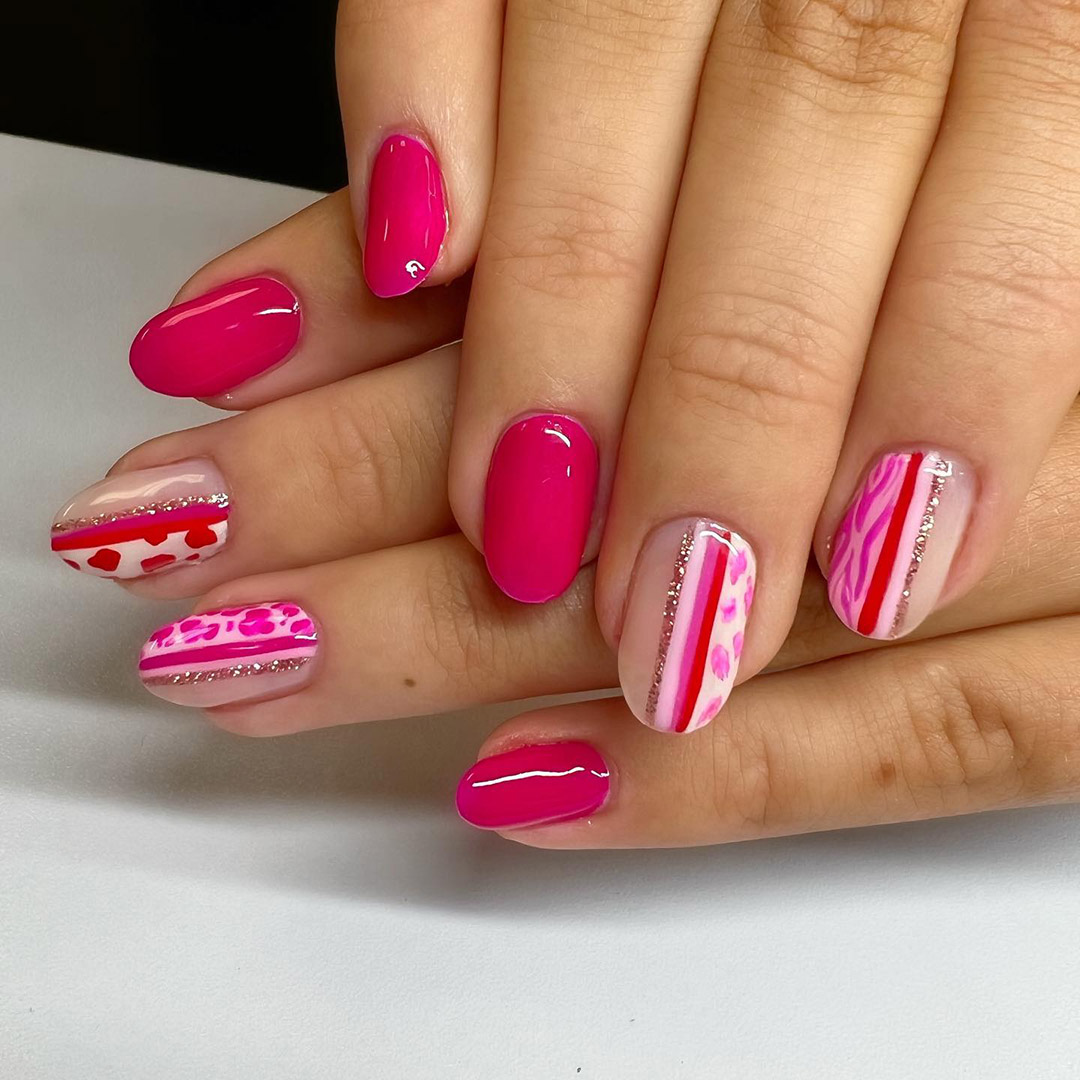 nail art with lovely hot pink design.